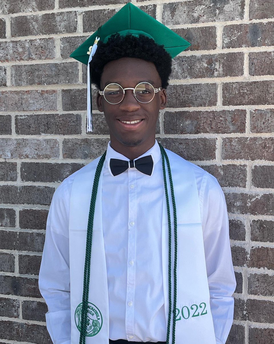cavinn's tweet photo. farewell ponchy high ๐๐ค๐
hello SLU ๐๐๐ฆ
#phsalum๐ #LionUp26 https://t.co/VG6va5s9BI