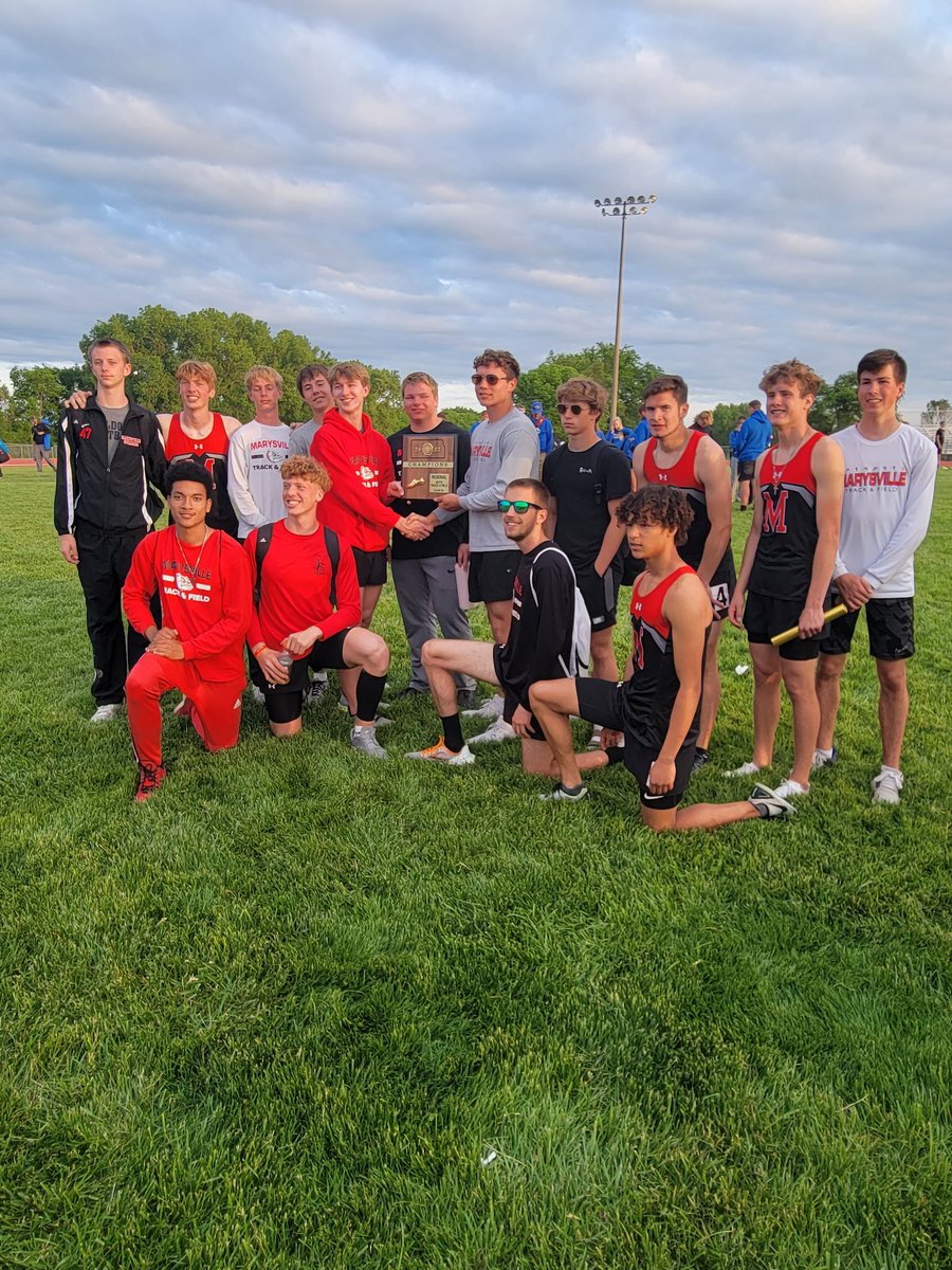 MHSBulldogTrack tweet media