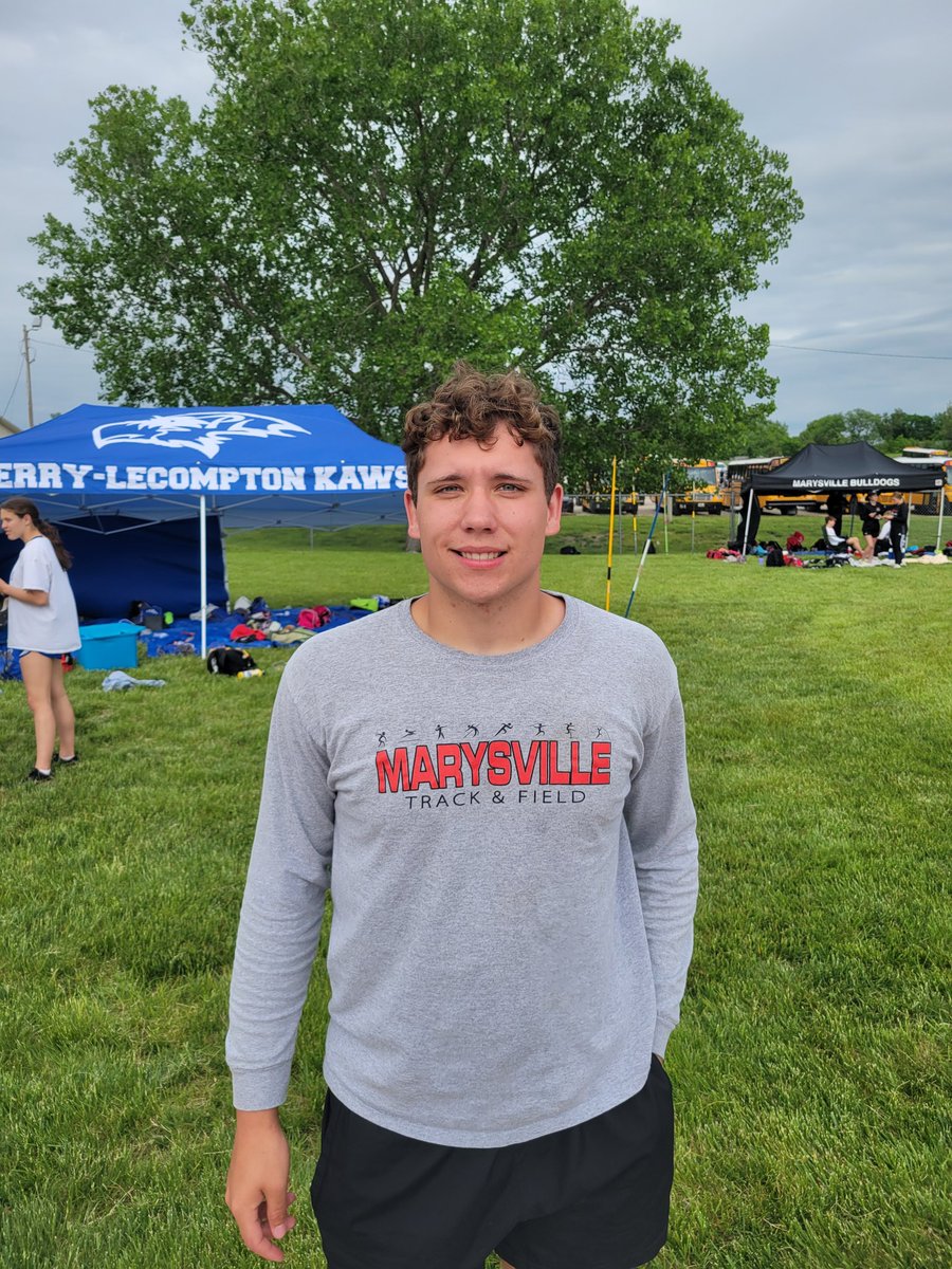 MHSBulldogTrack tweet media