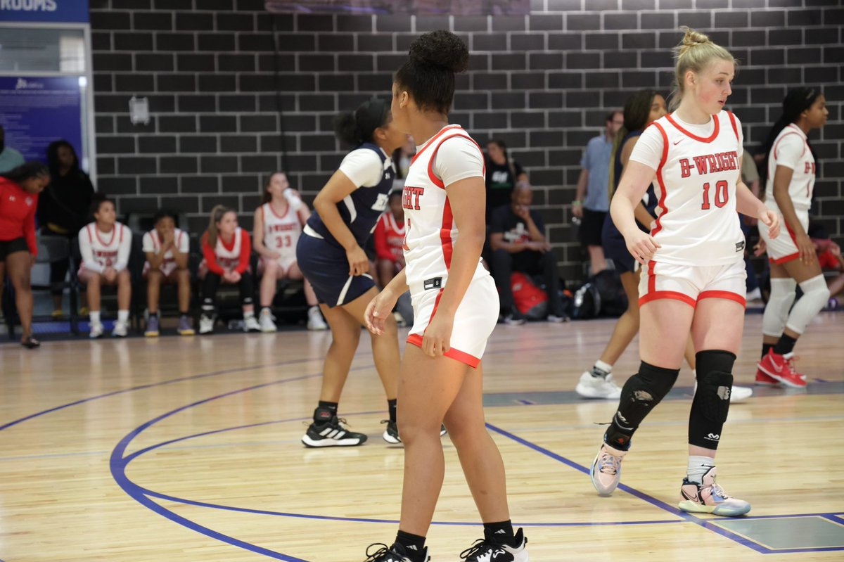 TbWbasketball1's tweet photo. TBW💯 https://t.co/w7fx0xAO6a