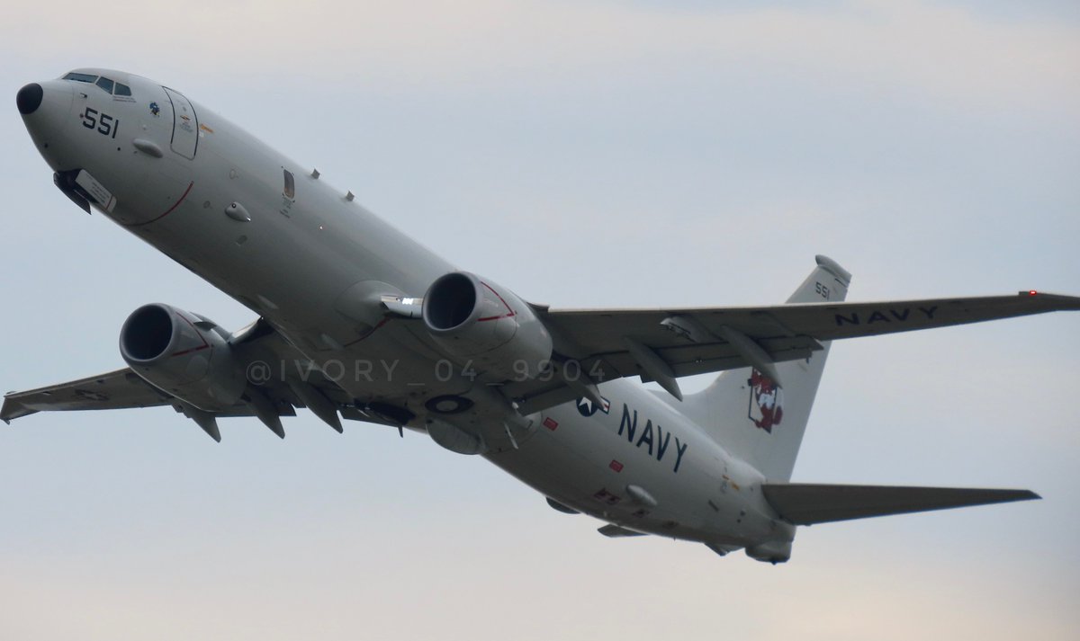 ivory_71_US_2's tweet photo. 5.20 MCAS IWAKUNI
P-8A Poseidon VP-5 MAD FOXEX （第五哨戒飛行隊）
#岩国基地
#p8a
#vp5
#第5哨戒飛行隊 https://t.co/KEqLIP5JsP