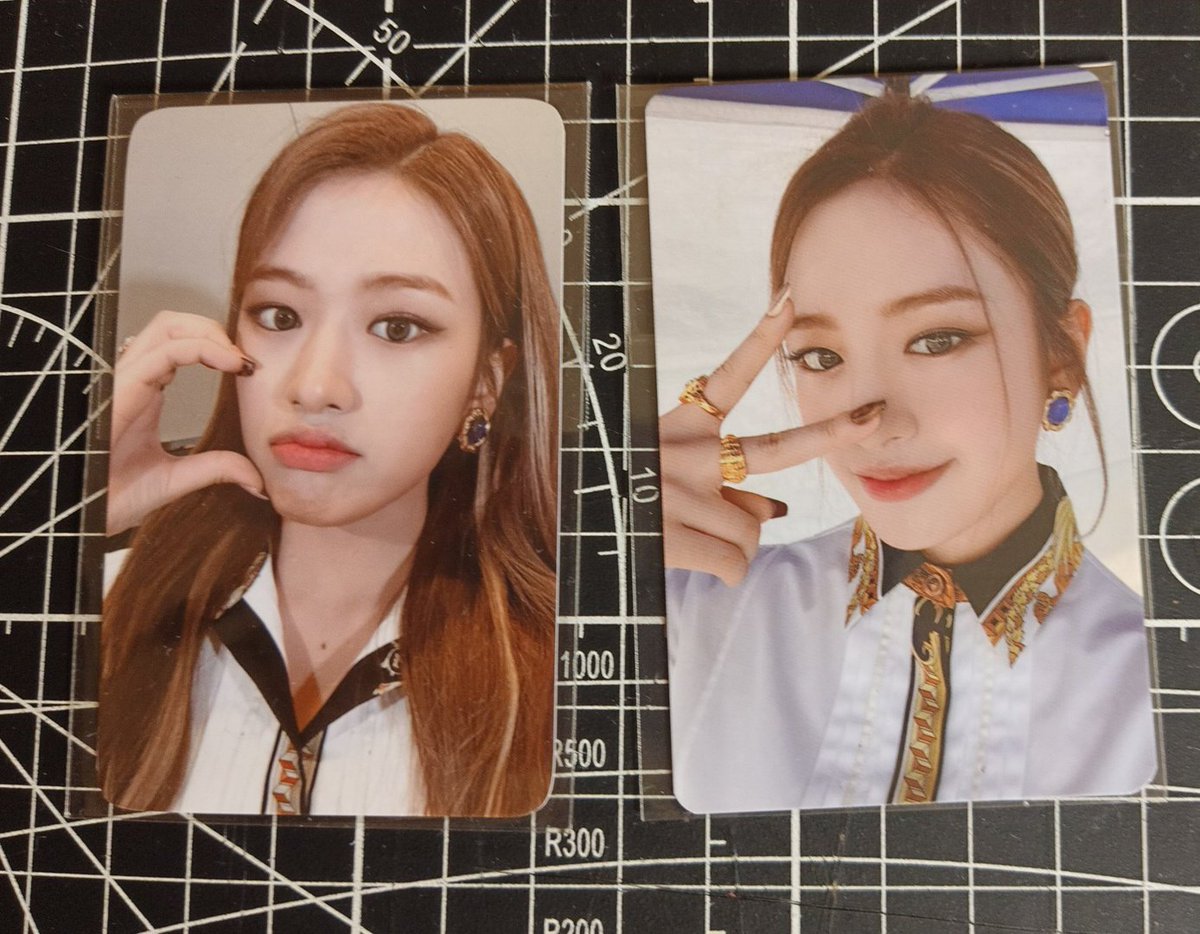 _TheHopeMart's tweet photo. [ WTS • LFB • HELP RT ] 

Yujin Eleven Makestar and KTOWN4U POB
— 470PHP  
— payo / 3 days dop 
— onhand already
— reply 'mine' to claim

#THMOnhands https://t.co/lEcATRbkfR