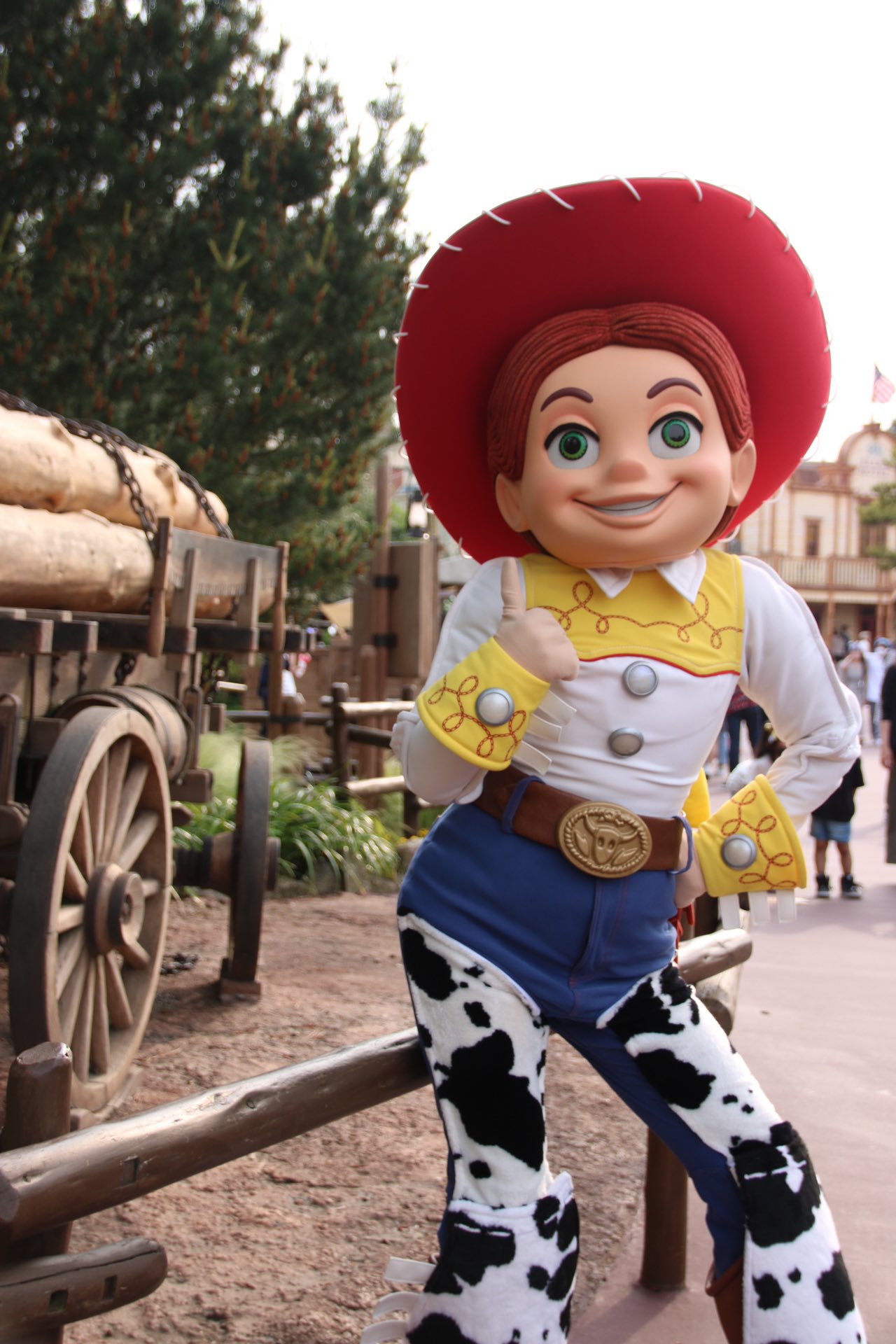 Sato Dona Yuzu Aki Puri 昨日のウッディとジェシー この場所で撮ると絵になるから良いな 自画自賛だけど Tdr 東京ディズニーランド トイストーリー ウッディ ジェシー カウボーイ カウガール 昨日のジェシーが 神対応で ビックリ