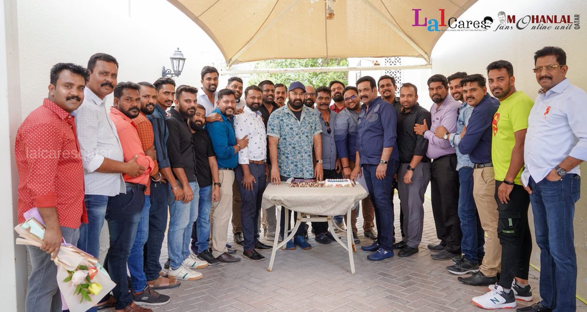 lalcaresqatar's tweet photo. #Lalettan latest ❤️❤️
Lalettan celebrating his birthday with @lalcaresqatar Team &amp; @antonypbvr in Qatar🥰🥰
One of the rare and proudest moments for @lalcaresqatar!! #HBDMohanlal 

@MohanlalMFC @Mohanlal #Mohanlal @MohanlalClub @MohanlalEPMFC @MLaLTrends https://t.co/bXFDxKo3M3