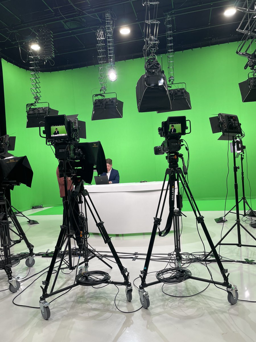 UOWTV's tweet photo. Time for our Whitlam live cross, head over to Facebook &amp; YouTube for the live feed. 

https://t.co/UL385SNiS9 

https://t.co/4ul8bgb6WW 

@JeremyEager @Isaiah_Vidler 

#livecross #AusVotes22 #auspol #uowcreative https://t.co/WzMWGLcfDe