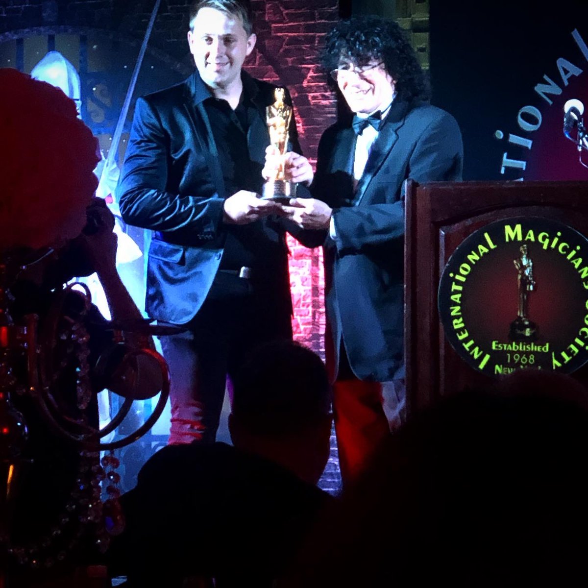 nielsduinker's tweet photo. Amazing night at The Orleans Casino Las Vegas. So much talent that got honored: from mentalist @Banachek to Las Vegas show producer @DavidSaxe, from AGT winner @ShinLim to Asia’s most famous magician Cyril. I was honored by the IMS for “Juggler of the Decade”. https://t.co/95ccNugmxN