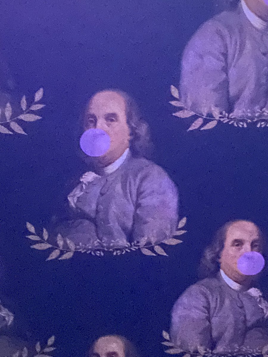 Historically, this is a very significant painting of Ben Franklin post signing of the Declaration of Independence so the question is, why is it a painting at rooftop  in five points with bubble gum edited in https://t.co/YlC9c7AFCd