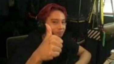 tineforSB19's tweet photo. apaka pogi naman ng gamer na yan 😭

@SB19Official #SB19 https://t.co/HggCR8qMdB