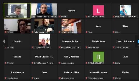 Continuaron el viernes las clases virtuales del “Seminario de Politicas Públicas Capacitarse para Gobernar”. Hoy sábado a la mañana también otros grupos tendrán actividad. Muy bien por los miles de sanluiseños que están incorporando conocimientos en el servicio público !!!