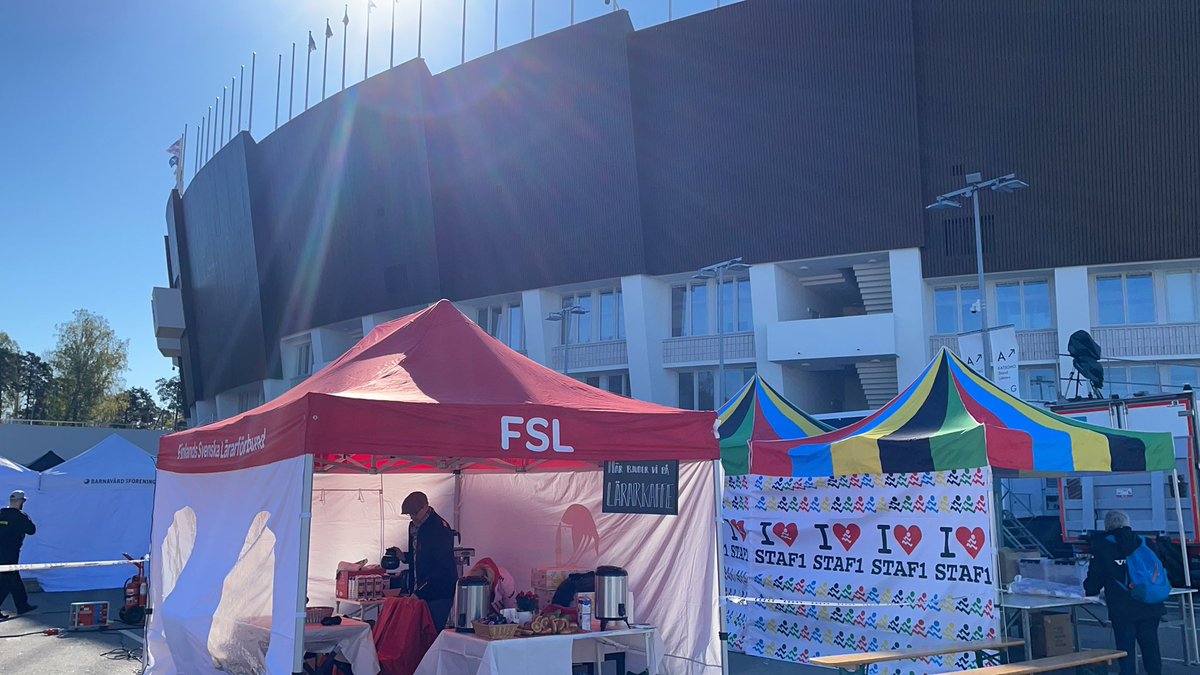 Good morning Helsinki! Yes, vi har kaffe. Yes, vi har sol! #vivisarvägen #fsl