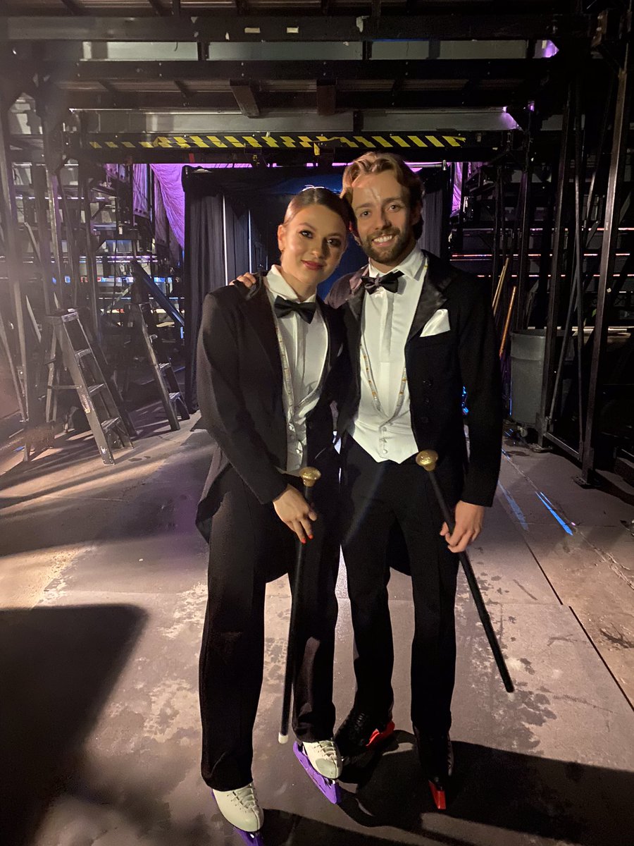 Stars on Ice (@starsonice) on Twitter photo Tonight we welcomed special guests <a href="/KaitlinHawayek/">Kaitlin Hawayek</a> & <a href="/jeanlucbaker/">Jean-luc Baker</a> to #SOI22 - and we get to keep them with us the rest of the way!
👏🏻⛸💙 Tonight we welcomed special guests <a href="/KaitlinHawayek/">Kaitlin Hawayek</a> & <a href="/jeanlucbaker/">Jean-luc Baker</a> to #SOI22 - and we get to keep them with us the rest of the way!
👏🏻⛸💙