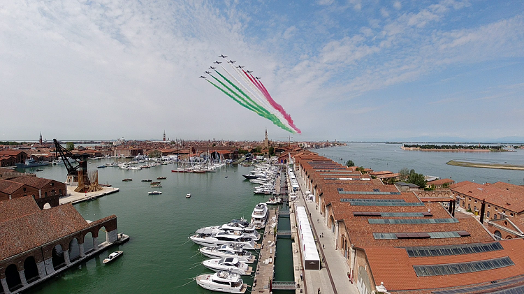 SonoitaliaInfo's tweet photo. SAVE THE DATE: die #Bootsmesse „#Salone #Nautico #Venezia“ in #Venedig👉https://t.co/Sw3TYJpTmL @SaloneVenezia @veneziaunica @comunevenezia @CiaoNico https://t.co/eqV7ai7ouz
