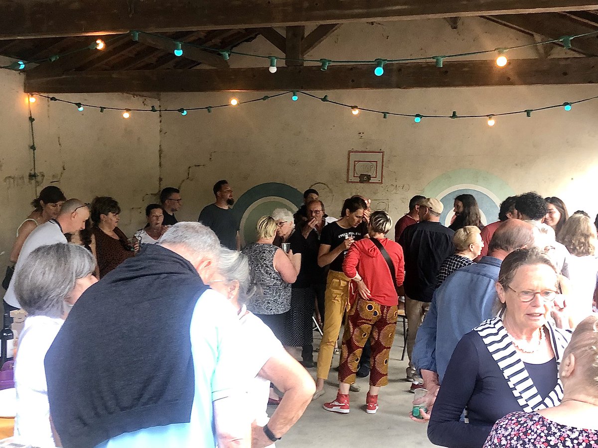 Première <a href="/fetedesvoisins/">La fête des voisins</a> à Termes d’Armagnac. Un grand succès avec un tiers de de population présente. 
Nous avons besoin de nous retrouver, d’échanger, de partager… 
<a href="/AtanasePerifan/">Atanase Périfan ‏ن</a>