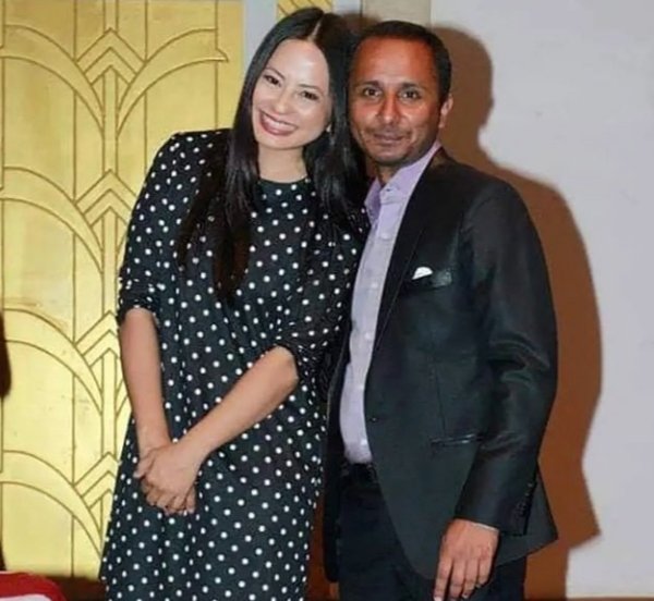 actuallythefrog's tweet photo. Why everyone is only taking name of Malvika. Ik she is also one of the culprit but she is not the only one. The jerk is Manoj. Just make him more famous. This is #ManojPandey hai gaich with so called miss nepal and feminist #MalvikaSubba

#justiceforsushmita https://t.co/cMcdpLdzOB