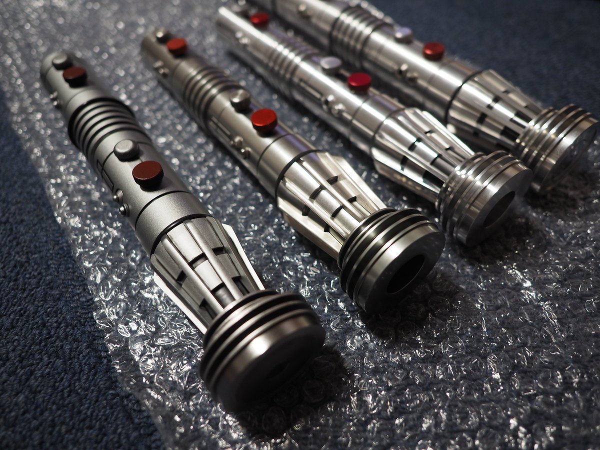 510thLab's tweet photo. ダースモールTPMライトセーバー比較
#saberz
#UltimateWorks
#WattoJunkyard
#KRsabers https://t.co/jRuKa3DPU0