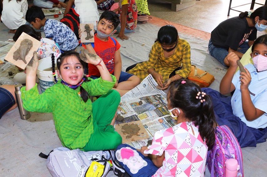 Routes2RootsNGO's tweet image. A summer camp “KAL AJ AUR KAL” organised in association with Center for Culture Resources and Training ( CCRT ) to enlighten the children about our culture with exposure to top rated artists.

#ngo #culture #promotingcreativity #craftmanship #creativity #culture #summercamp