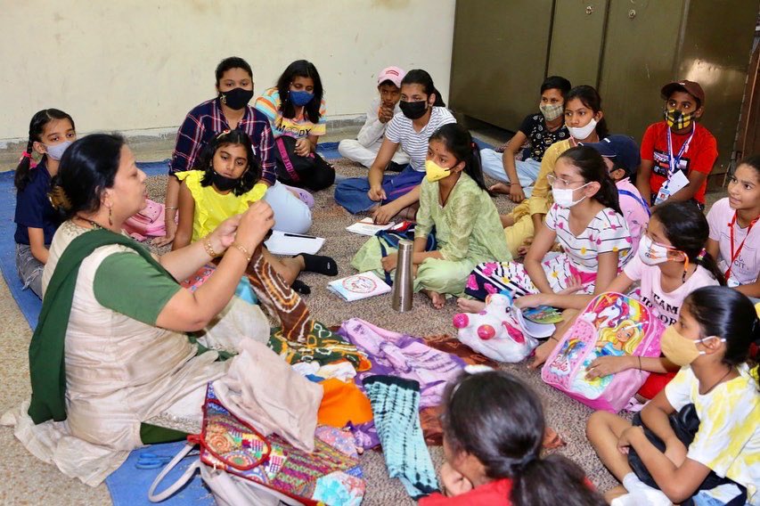 Routes2RootsNGO's tweet image. A summer camp “KAL AJ AUR KAL” organised in association with Center for Culture Resources and Training ( CCRT ) to enlighten the children about our culture with exposure to top rated artists.

#ngo #culture #promotingcreativity #craftmanship #creativity #culture #summercamp