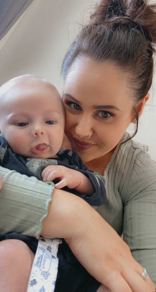 Hazel_Mae93's tweet photo. Selfies with mummy 🤣💙 https://t.co/j1u6t9HE1k