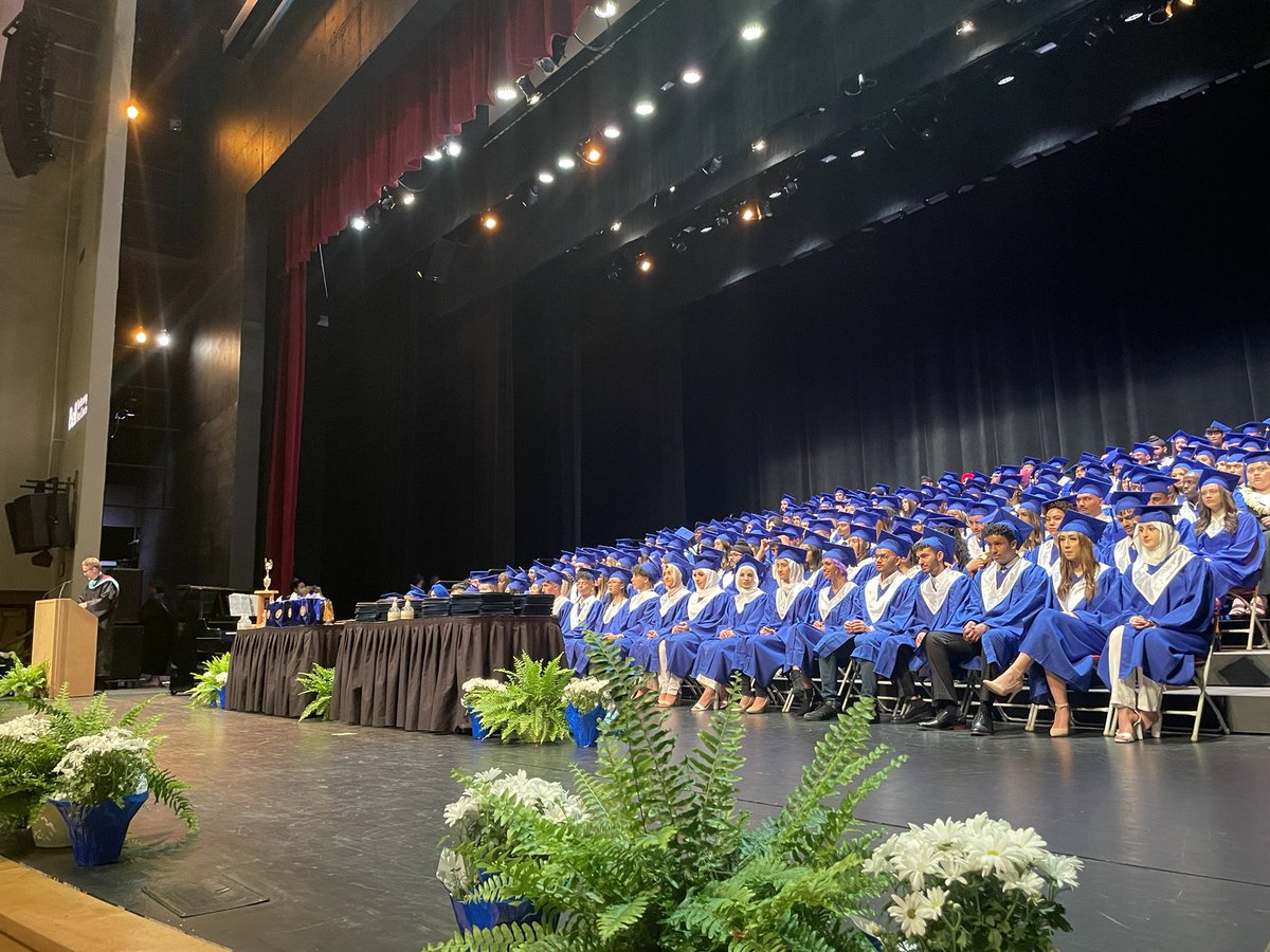 mrdeol's tweet image. Some of the 63 LA Matheson Class of 2022 scholarship winners. Well done folks - you done good. #lamlearns #sd36learns