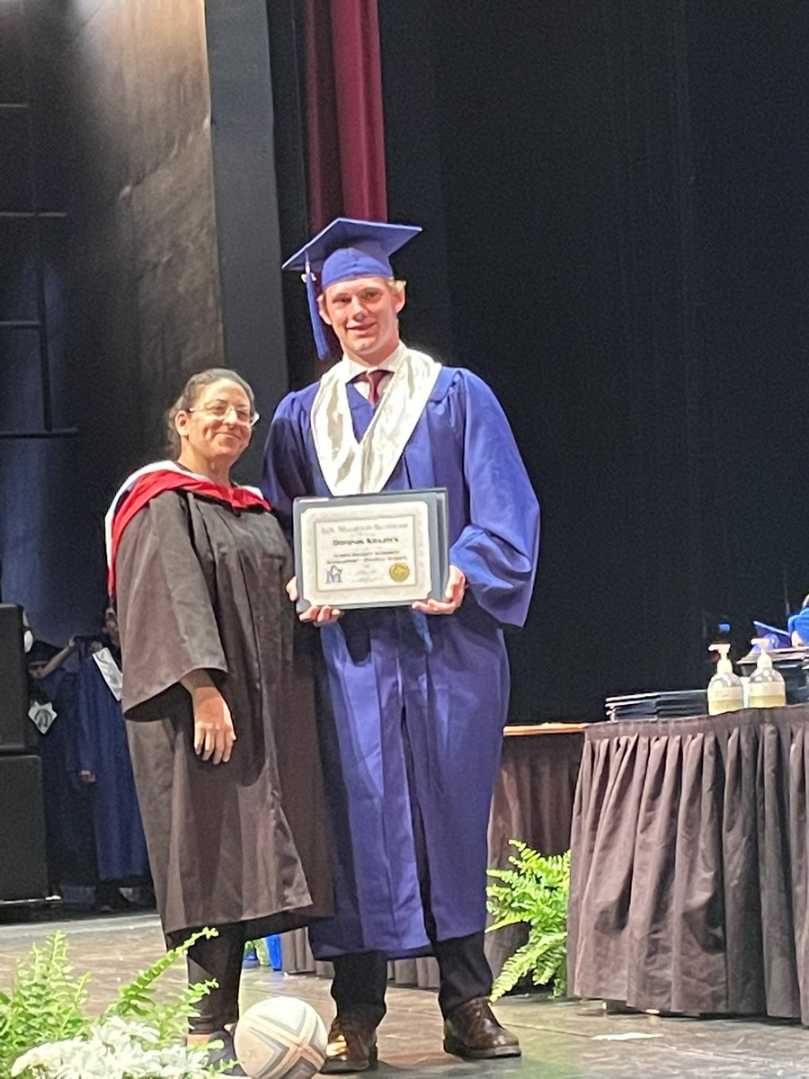 mrdeol's tweet image. Some of the 63 LA Matheson Class of 2022 scholarship winners. Well done folks - you done good. #lamlearns #sd36learns