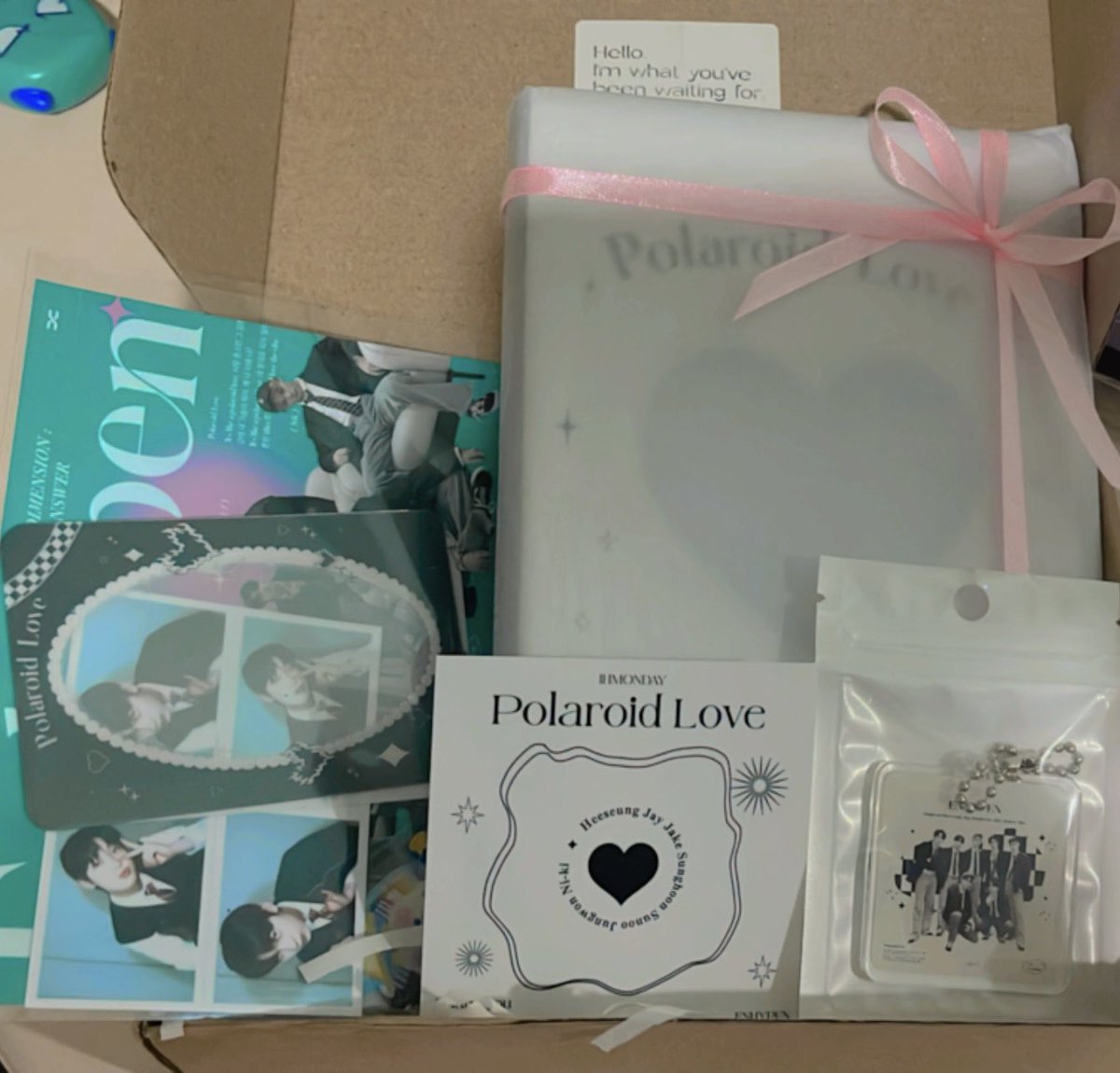 แฟ้มเก็บการ์ดน้องPolaroid love มาถึงมือเรียบร้อยคั้บผม เปิดมาคือน่ารักมากกกกก รู้เลยว่า ตั้งใจทำสุดๆ มันดีต่อใจจจจ 🫶🏻🤍 #ihmondayrv