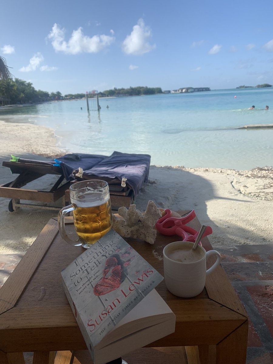 lynseyshuffs's tweet photo. Living the dream in the paradise of the amazing Maldives 🇲🇻 https://t.co/KWo8gW8feq
