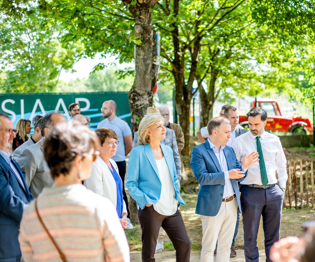 LaurentSMartin's tweet photo. Très heureux d’assister à l’inauguration de la liaison Val Pompadour - Plage Bleue de la Tégéval à Valenton. #Circo9403
À pied ou à vélo, nous pouvons maintenant profiter d’un véritable espace de respiration qui relie 8 villes du Val-de-Marne. 🌱 https://t.co/fOfkX1LyRz