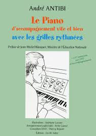 gral's tweet photo. D'André #Antibi, on retiendra bien sûr ses travaux sur la constante macabre. Mais n'oublions qu'il était aussi un grand passionné de musique et qu'il a écrit cet ouvrage pour aborder le jeu au piano avec les grilles d'accords. Qu'il soit accueilli au paradis des mathémusiciens. https://t.co/yPmAxBuTgd
