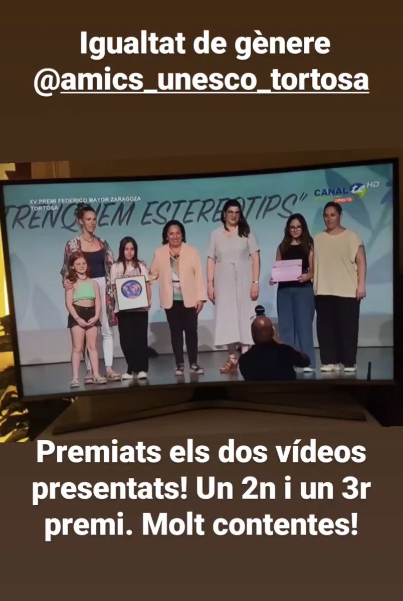 EscolaFlix's tweet photo. Premis Federico Mayor Zaragoza @unesco_tortosa: 2n i 3r lloc categoria 5è, 6è, 1r i 2n ESO!!! 
2 vídeos presentats per l’alumnat de 5è i les mestres Remei i Júlia! 🥳 #Igualtatgenere #CloretTV https://t.co/Ipr1uOT4I8