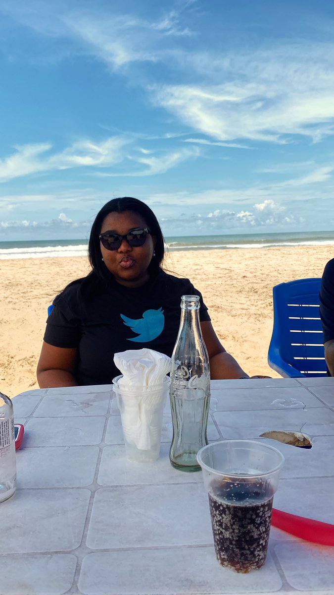 mistameister's tweet photo. Just a few tweeps and a beach. #MoveForGood #TwitterForGood   #Twitterghana https://t.co/j7eB3fBjE0