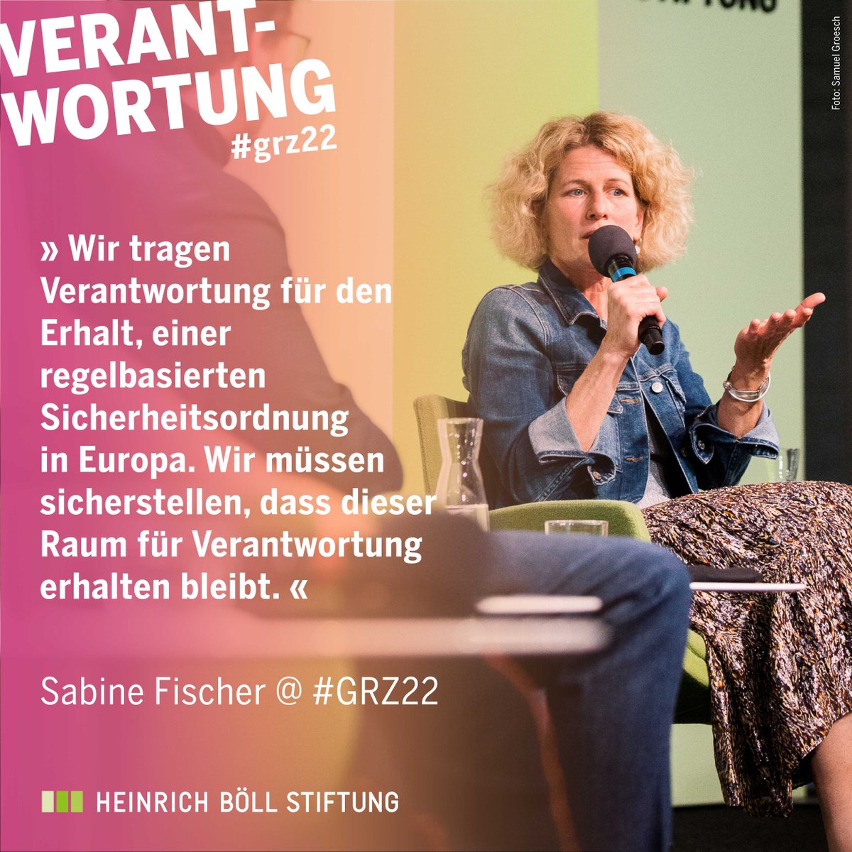 BoellStiftung's tweet photo. „Für uns mag es eine Zeitenwende sein, für die Menschen in Osteuropa ist es das nicht - erst Recht nicht für die Ukraine“ @SabFis3 auf der #GRZ22 über die europäische Sicherheitsordnung. https://t.co/uXc3VdAh7e