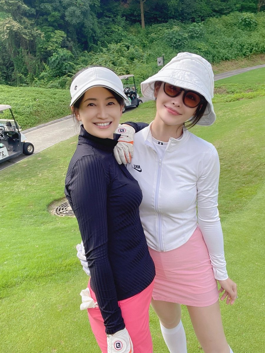 linaida18's tweet photo. Enjoy happy time with your aunt on Saturday
Golf &amp; Dinner🥰🥰 https://t.co/VgAQhD6pPp
