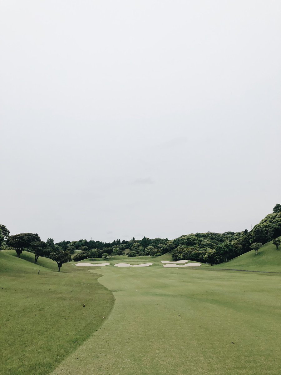 _ayonsan_'s tweet photo. ⛳️からの #stepn からの @CryptoBarP2P
のつもりが、土砂降りすぎて stepnどころじゃない😭
先生歩きたいです👟
#m2e
#MoveToEarn
#golftoearn でないかなー⛳️ https://t.co/RvxdnBI76M