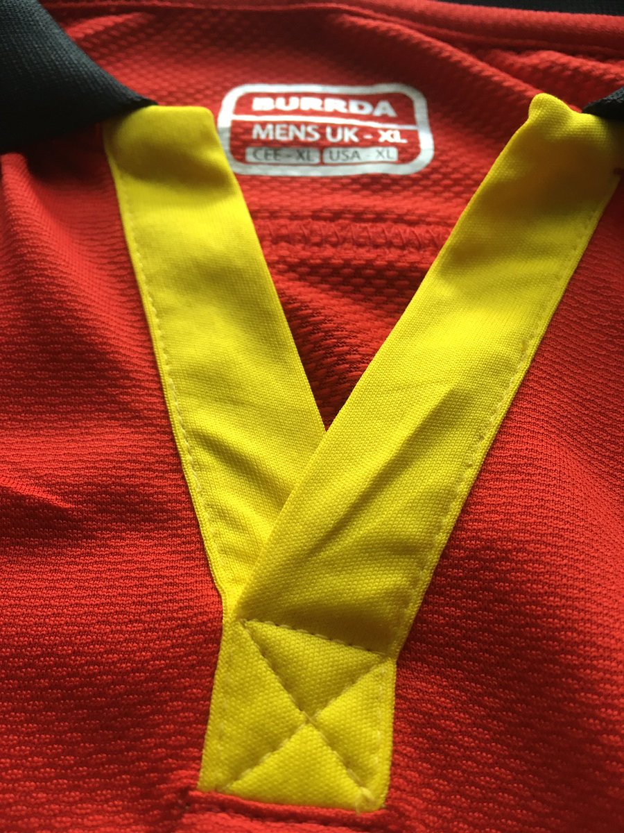 Matchwornfanat1's tweet photo. An other #burrda…
#matchprepared Van Buyten
Belgium v Austria 12-10-2010
#bigdan https://t.co/Qktdq6y0a7