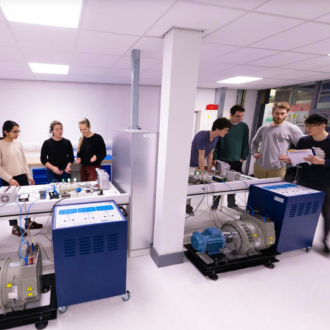 ucas_online's tweet photo. Have you attended an Open Day? ✨

It's always good to check out the vibes of where you'll be living and learning. And DON'T FORGET to check out the facilities. 

Pictures by: @EdinburghUni https://t.co/MdAO37cEtb