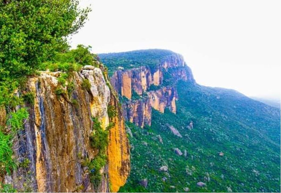IsmailiAhmedR's tweet photo. Great news! Weekly flights between Hargeisa and Erigavo. I look forward to visiting Daalo mountain - 20km from Erigavo. https://t.co/X3Wv6CrDcO