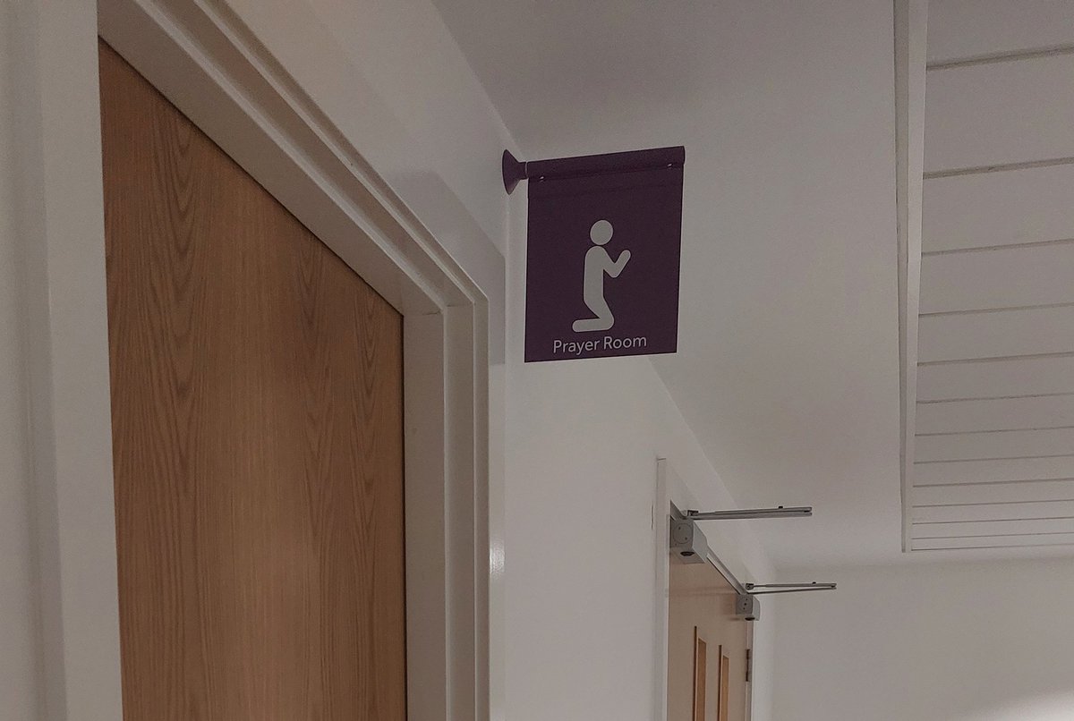 advancingyou's tweet photo. Prayer room spotted at @AllianceMBS
#inclusionintheworkplace #religousinclusion https://t.co/0kaqmr24ow