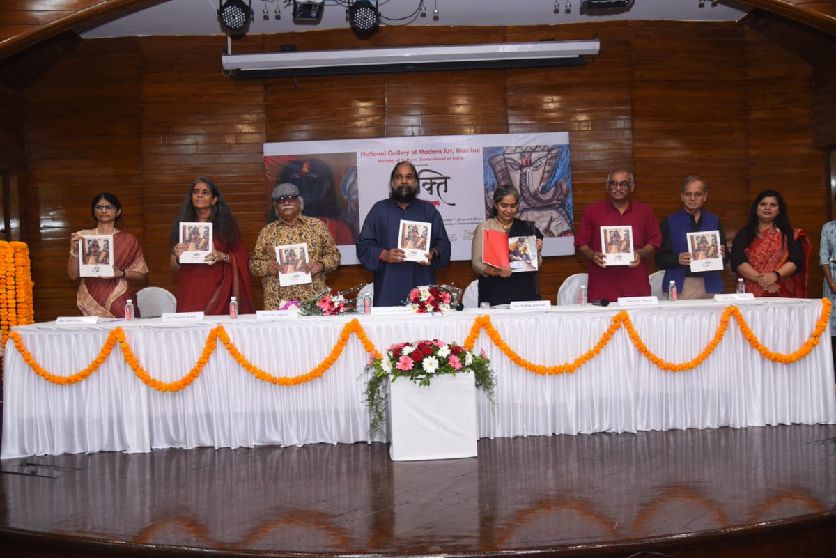 ngma_delhi's tweet photo. Inaugration of the exhibition titled- Shakti: A Retrospective of Rini Dhumal' by Adwaita Gadanayak, Director General,NGMA at National Gallery of Modern Art, Mumbai
@MinOfCultureGoI @kishanreddybjp @M_Lekhi @arjunrammeghwal @AmritMahotsav @ADWAITAGADANAY2 @mumbai_ngma https://t.co/Lypbe0GnhB