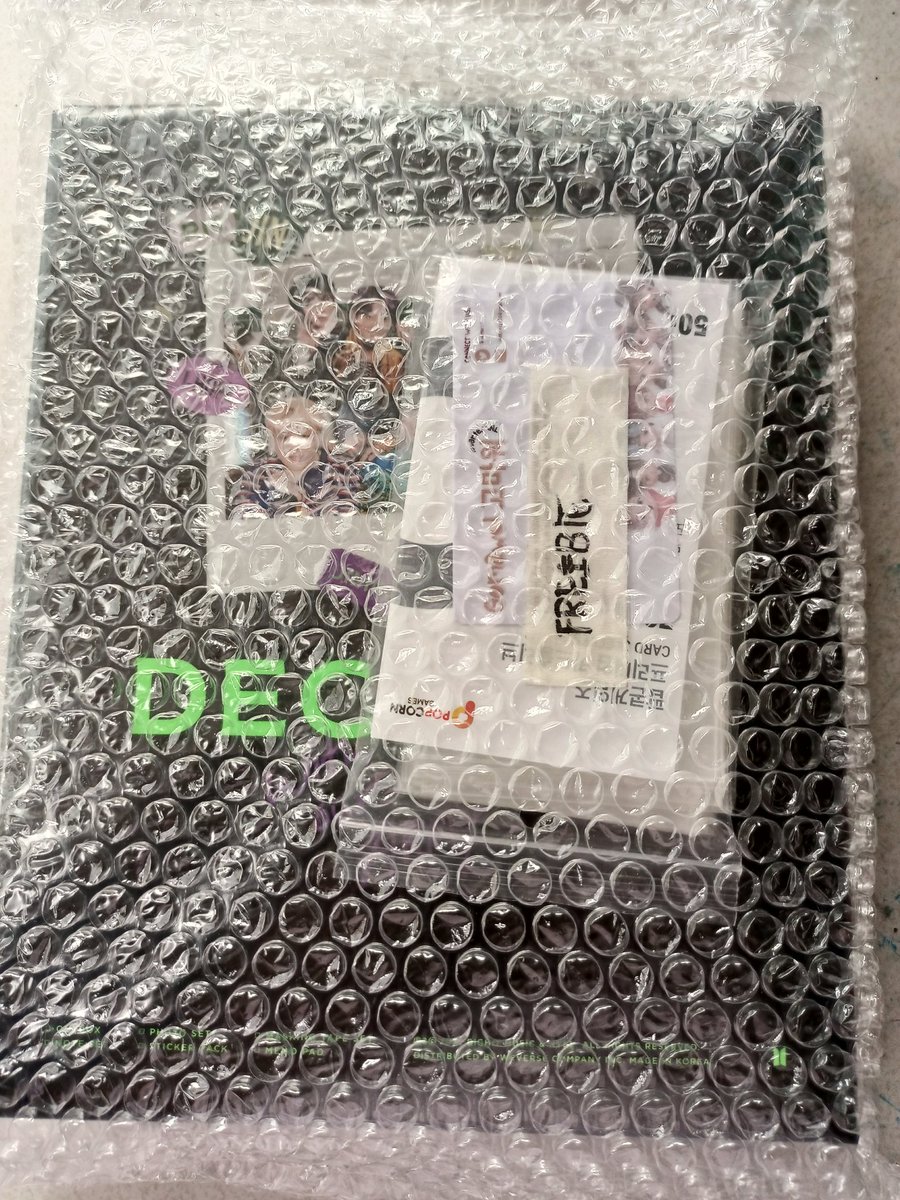 yooniemin33's tweet photo. May dumating.. 🤭🤩 salamat @vantemnl at susko ang freebies.. salamat tlga.. lablab!! 🥰💜 https://t.co/0UNA46dMe5
