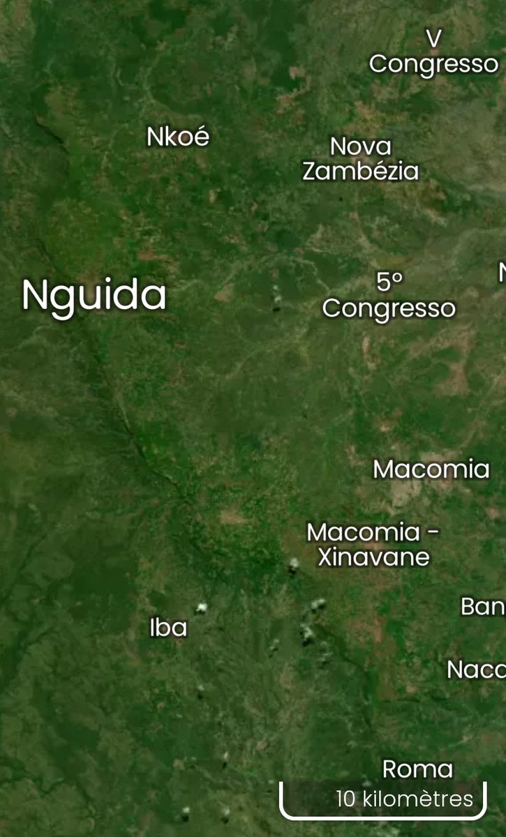 DelgadoCabo's tweet photo. #Macomia
Insurgents are beheading several people in #Nguida's machambas.
Yesterday afternoon, two people were beheaded in distant places, in the village of #NovaZambézia. This is 28 kilometers from the largest military position in the District.
@news_pinnacle https://t.co/PqkfmIWr2q