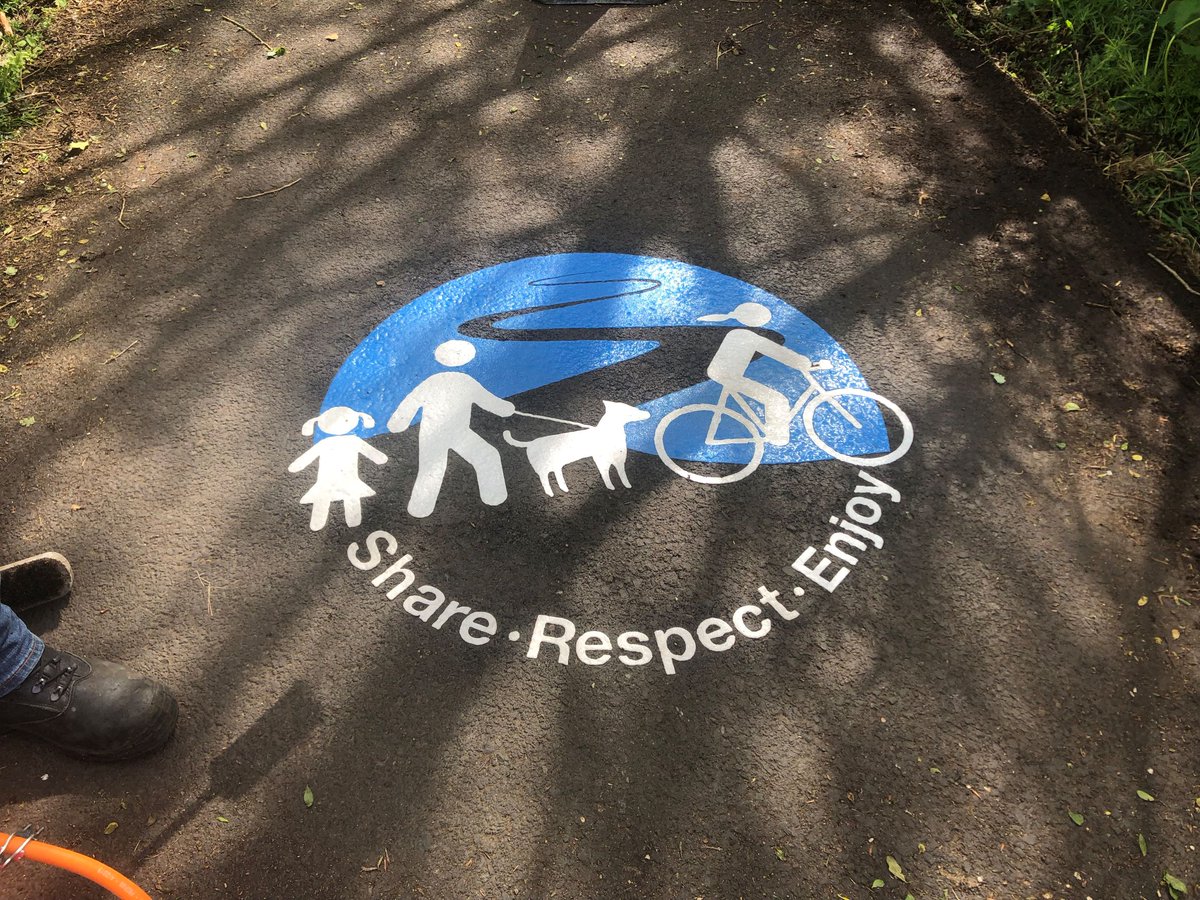 PKCTrust's tweet photo. We love this new Share with Care signage @SustransScot put on the NCN 77 at Almondbank in #Perth!❤️
We upgraded this route as part of #RiverTayWay & must say these chaps have done an excellent job of the #signage + strips!😎
https://t.co/EOHTirGr4k
@Sustrans @CyclingScotland https://t.co/QBDW2LrmAB