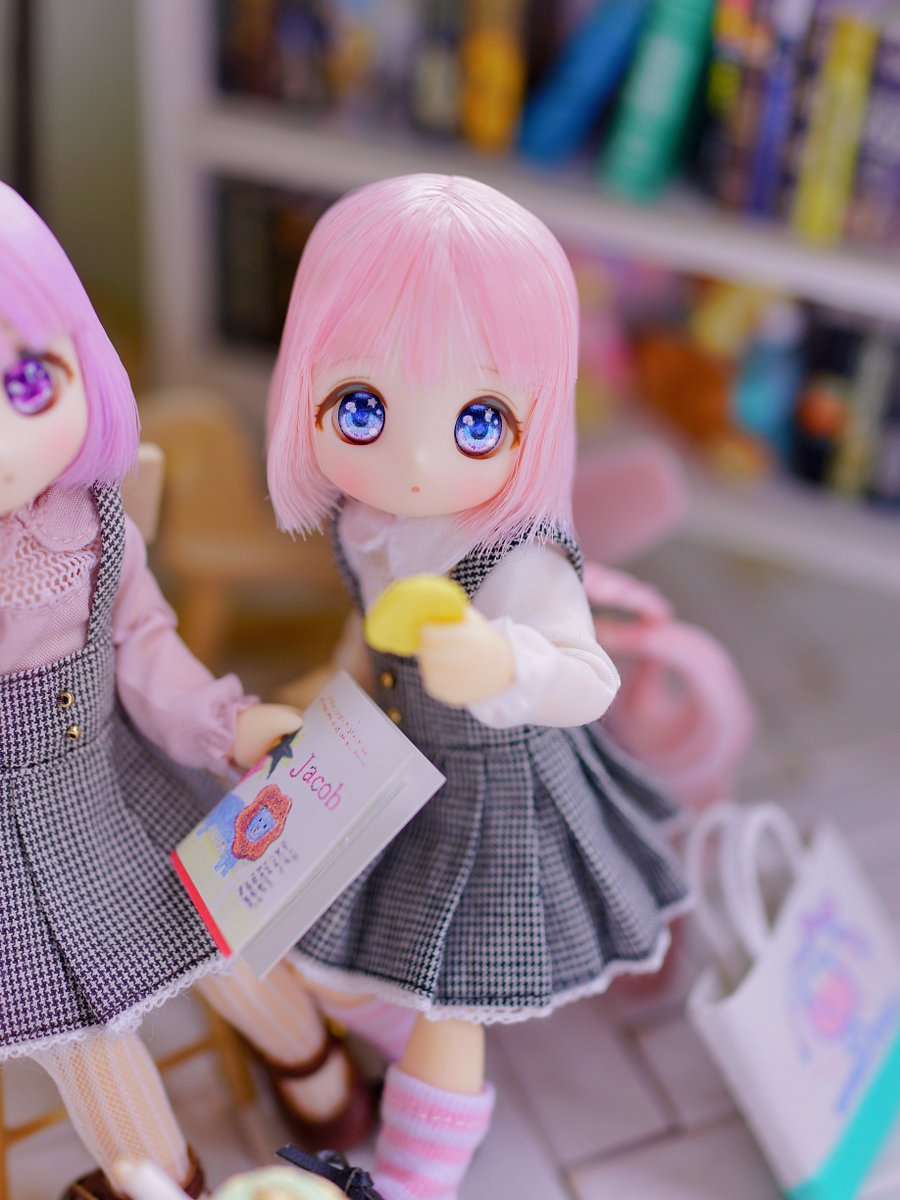 test ツイッターメディア - " Take care of your sister. I will be back soon." 
" Okay, mom, I will read stories for her❤"
#アゾン #SugarCups #シュガーカップス #ピコニーモ #ピコニーモP https://t.co/Mgs4AT7Jz6