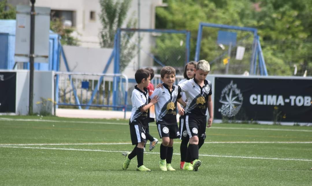 USCFbase's tweet photo. 📋 @UnionistasCF Prebenjamín A 🆚 @CDEjido | Torneo Villabrazaro | Jornada 1️⃣
🏟 Villabrazaro
📅 Sábado 21 de Mayo
@UnionistasCF #PrebenA 1️⃣5️⃣
🆚️
@CDEjido 0️⃣
#ConstruyendoUSCF 🏗️ https://t.co/zVffNl0Dpu
