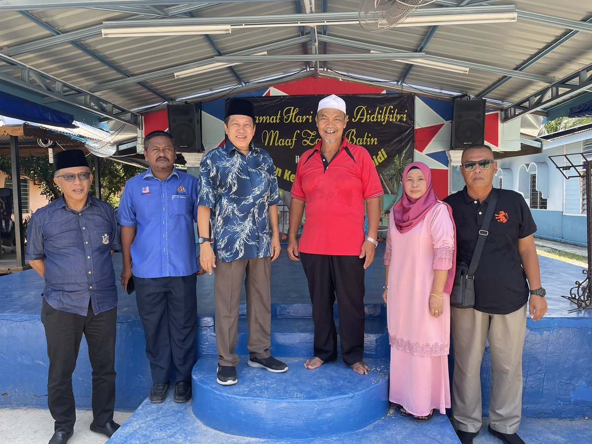 ahmadmaslan's tweet image. #Kupang #Pontian
Di Pt Hj Dahlan. Kpd peminat kupang segar, sila cari di sana. Hidangan ketika saya berkunjung ke rumah Pak Naib Hj Amin Manidi.

#PisangGoreng “gonjol” di kws #Api2 #PulaiSebatang bagi majlis perkahwinan, sila hubungi hp spt di banner dlm gambar.

Tkasih semua🌹