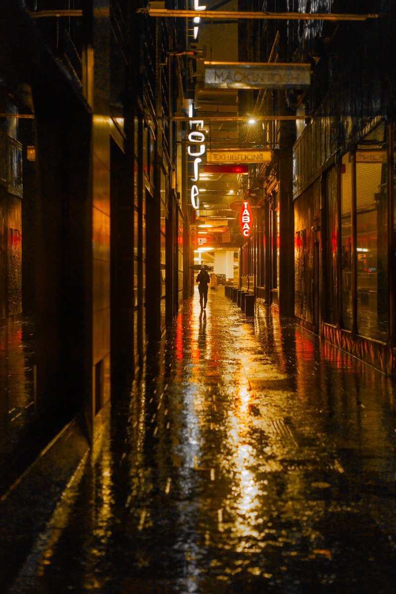 Chris_Foto's tweet photo. @Glasgow_Live monsoon weather in Mitchel Lane https://t.co/x2rBHpXWUv