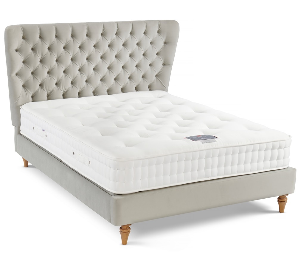 JonesAndTomlin's tweet photo. We love this modern take on a Chesterfield-style bedstead that's handcrafted in Manchester in your choice of upholstery fabric, base style and leg design.
Pick your custom options 👉 https://t.co/Oe4viJ163L
#Bedstead #Headboard #Chesterfield #ModernBedroom #InteriorStyle https://t.co/sW67DpsIkL