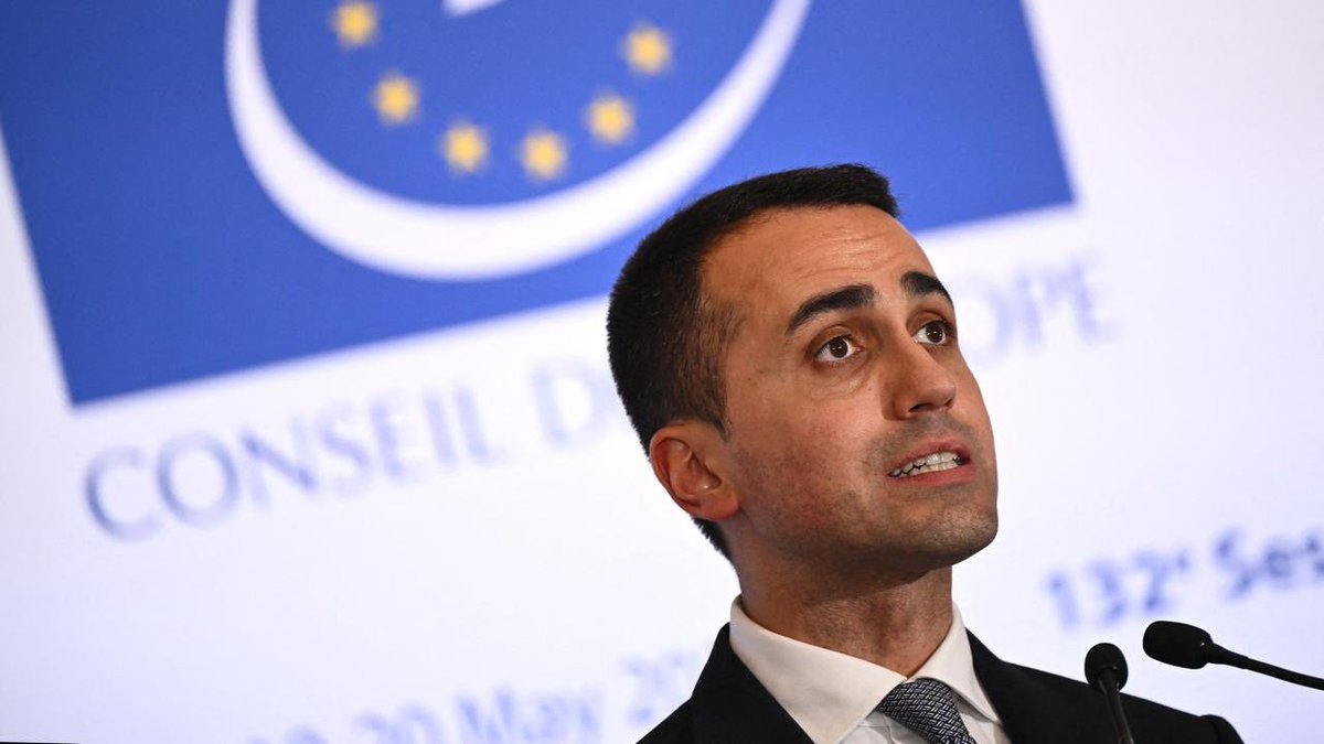 Italien hat den Vereinten Nationen einen Plan für eine Beendigung des Ukraine-Kriegs vorgelegt. Ziel sei es, Schritt für Schritt vorzugehen und am Ende einen dauerhaften Frieden mit einem echten Abkommen zu erreichen, sagte Außenminister Di Maio bei einem Treffen des Europarats.