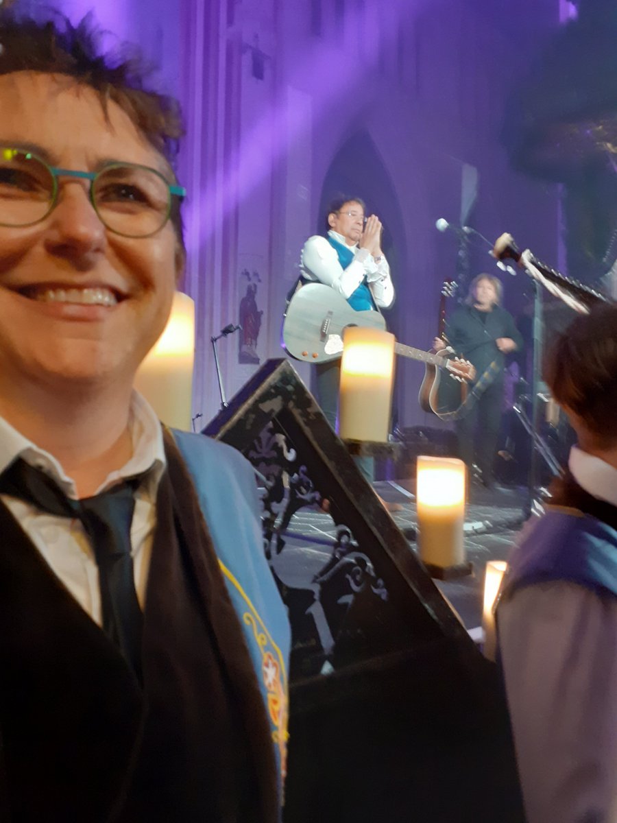 BagadErgueArmel's tweet photo. Quelques photos de notre participation aux 2 concert de Laurent Voulzy à la Cathédrale de Quimper, le 17 et 18 mai. https://t.co/qv4TNo30XS