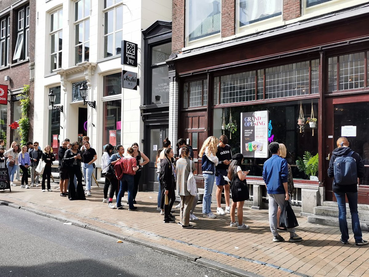 MulteaC's tweet photo. @lovewimbledon @MulteaC @northkentnews @GravesendMarket @GravesendTCM @doankev @BusinessClan @univgroningen @FoundedinGro Thank you everyone for visiting @MulteaC in Groningen, Netherlands on our grand opening yesterday. It was so beautiful to see and serve so many of you! https://t.co/vRJDls41kW