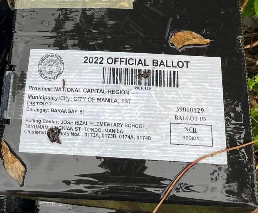 Putang ina barangay namin to! ngaun ko lang siya nakita nung nag zoom ako!
